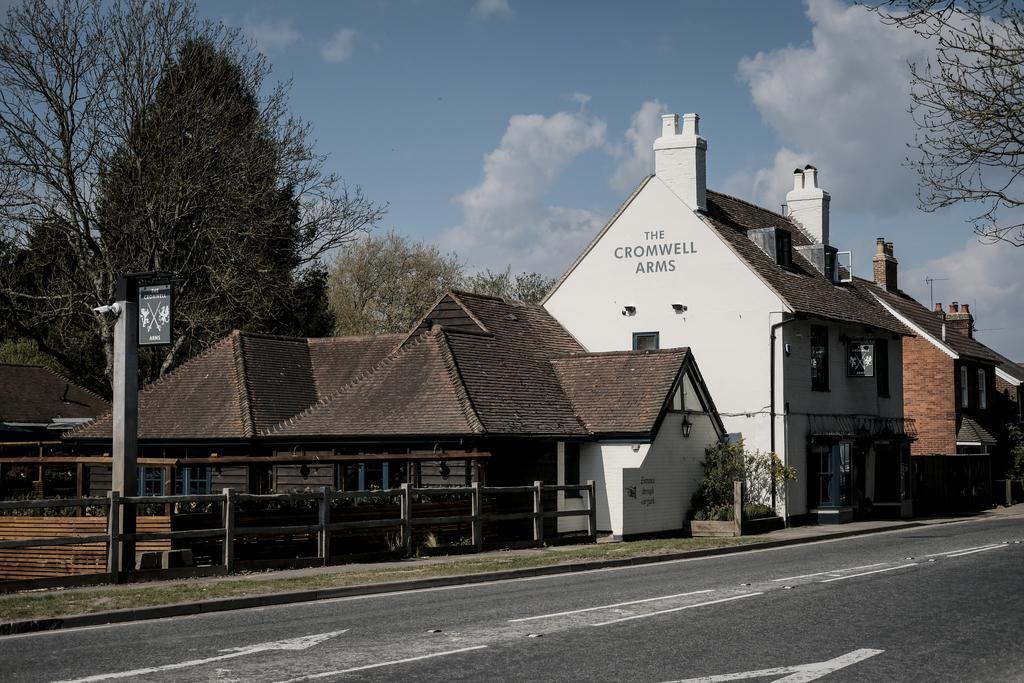 Cromwell Arms Country Pub With Rooms Romsey Exterior foto